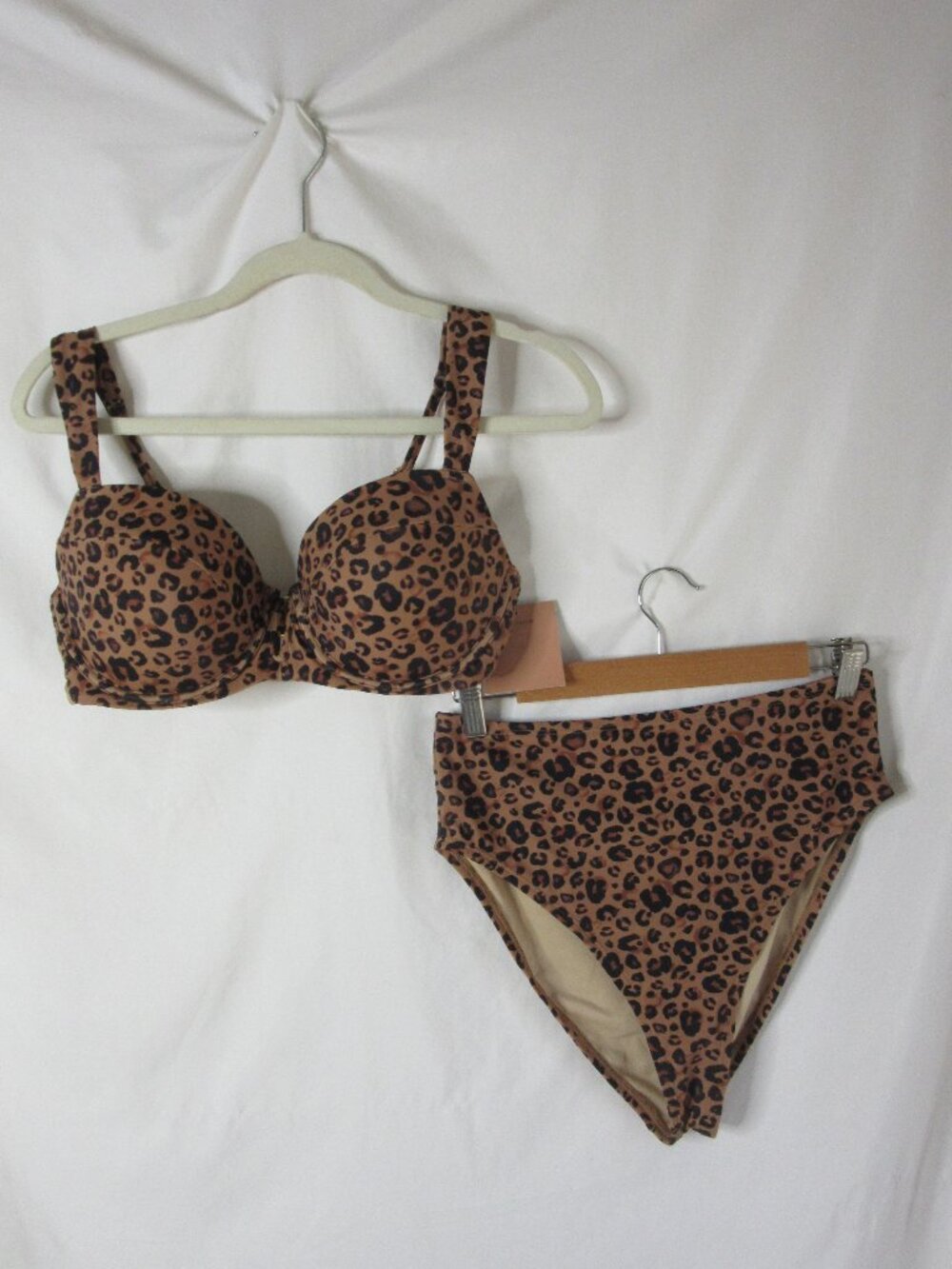 Shade & Shore 2 Piece Bikini Brown Cheetah Leopard Print Size Medium & 34DD NWT